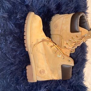 Timberland Boots Color:Tan Size:2.5 Used